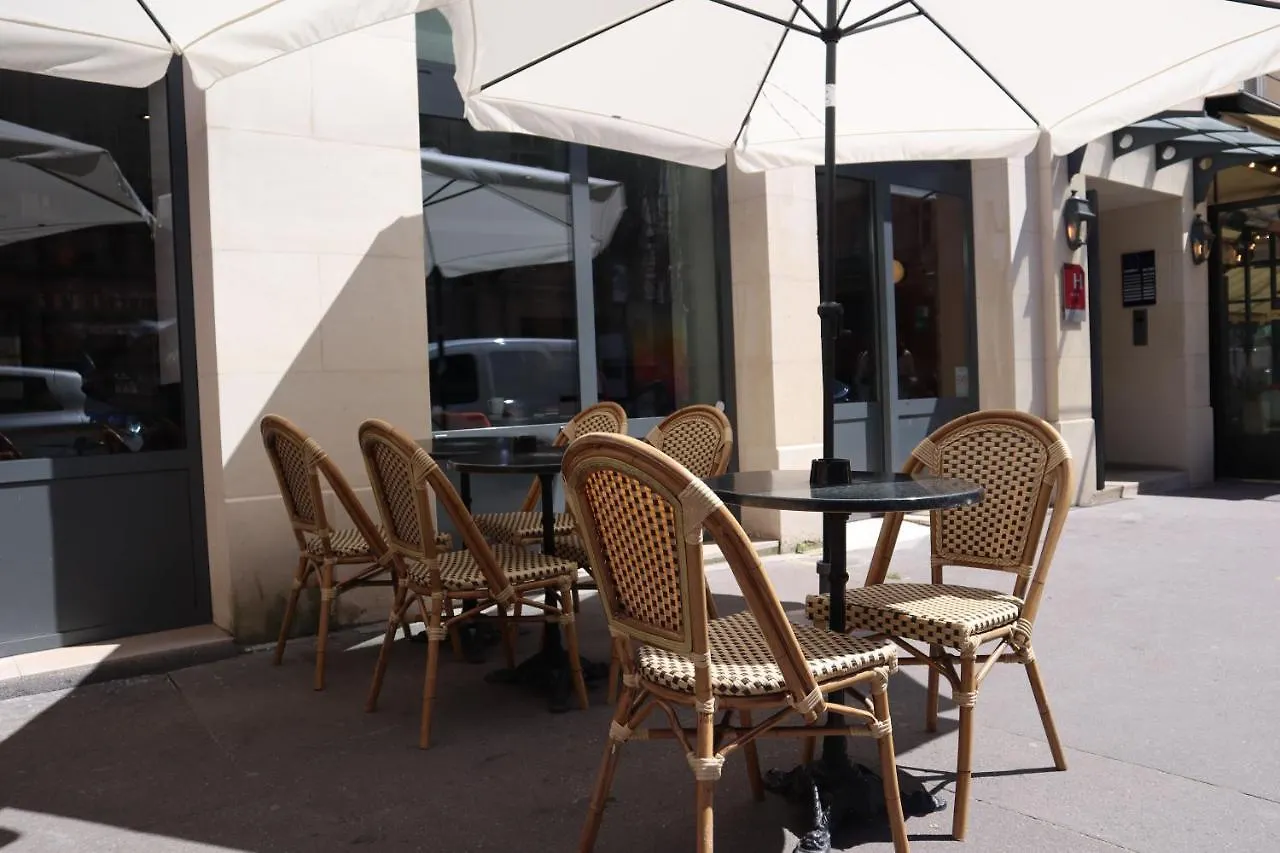 Timhotel Le Louvre Parigi 3*,