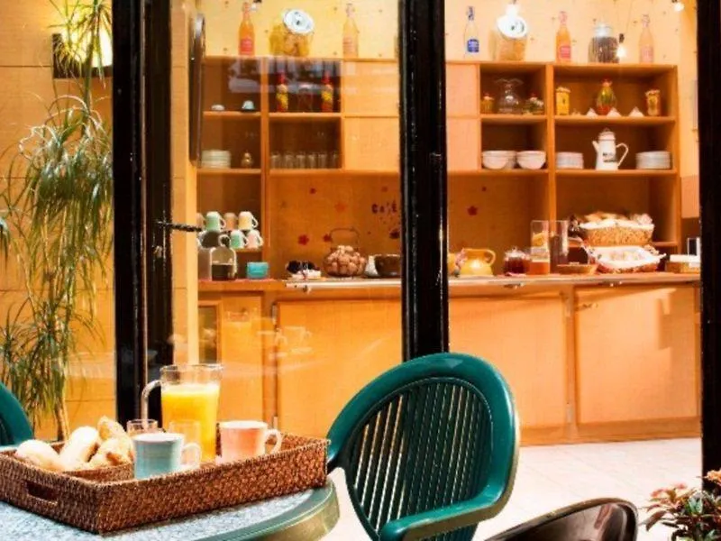 *** Hotel Timhotel Le Louvre Parigi Francia