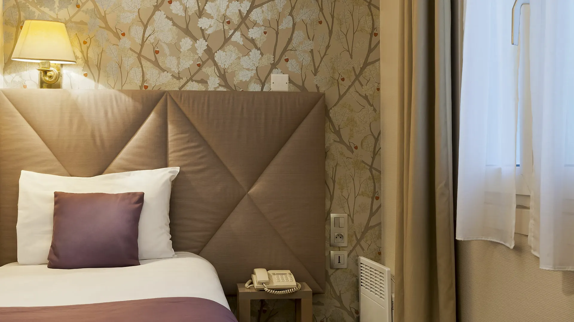 Timhotel Le Louvre Parigi