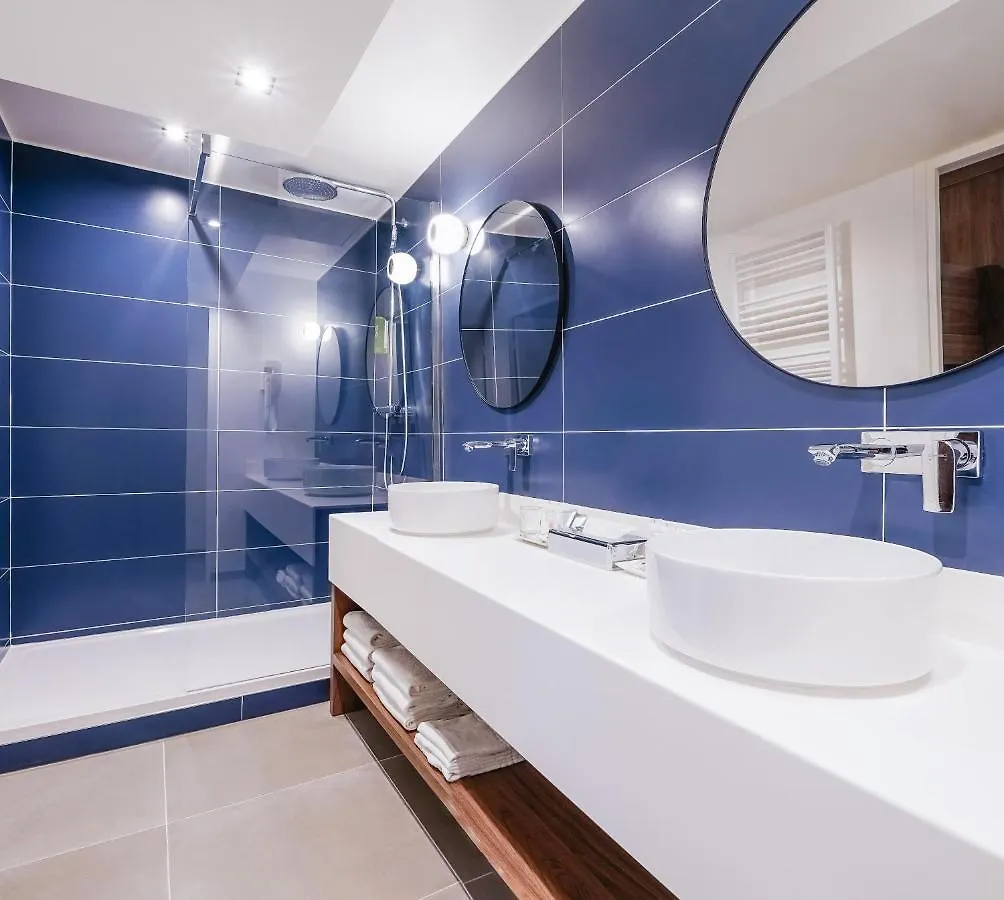 Timhotel Le Louvre Paryż Hotel