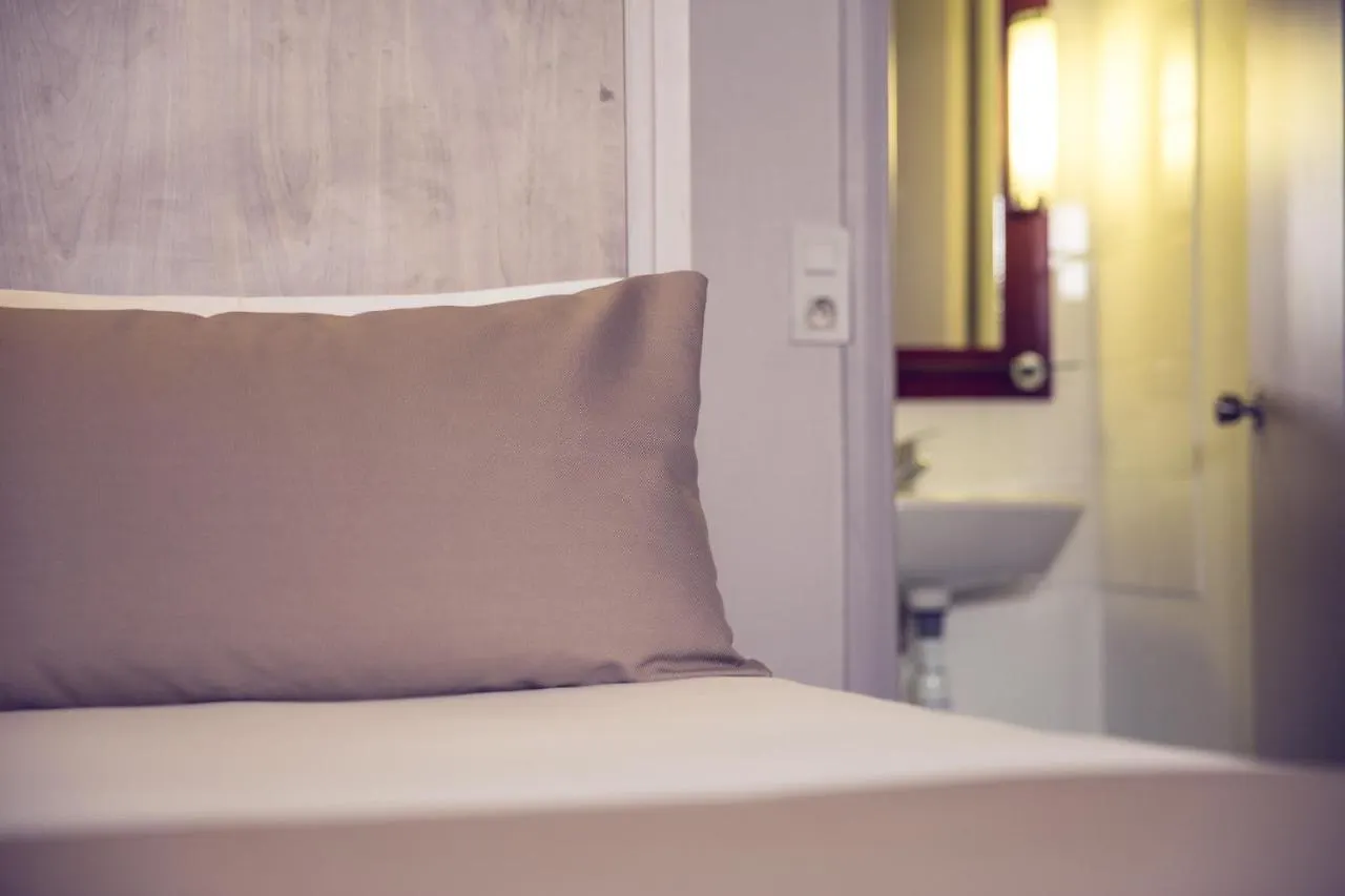 Timhotel Le Louvre Paryż