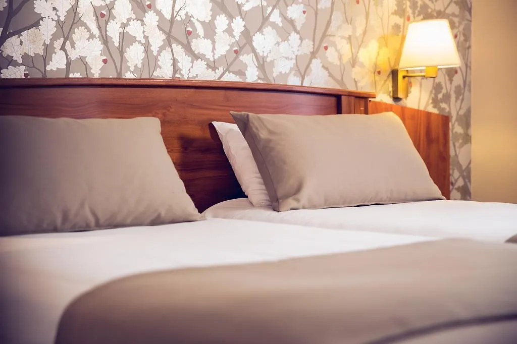 Timhotel Le Louvre Paryż
