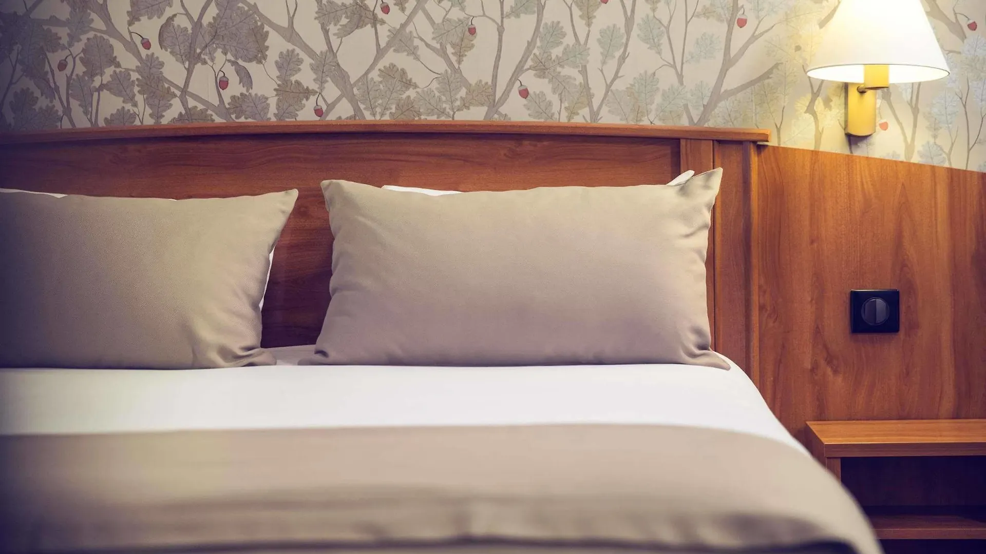 Timhotel Le Louvre Paryż