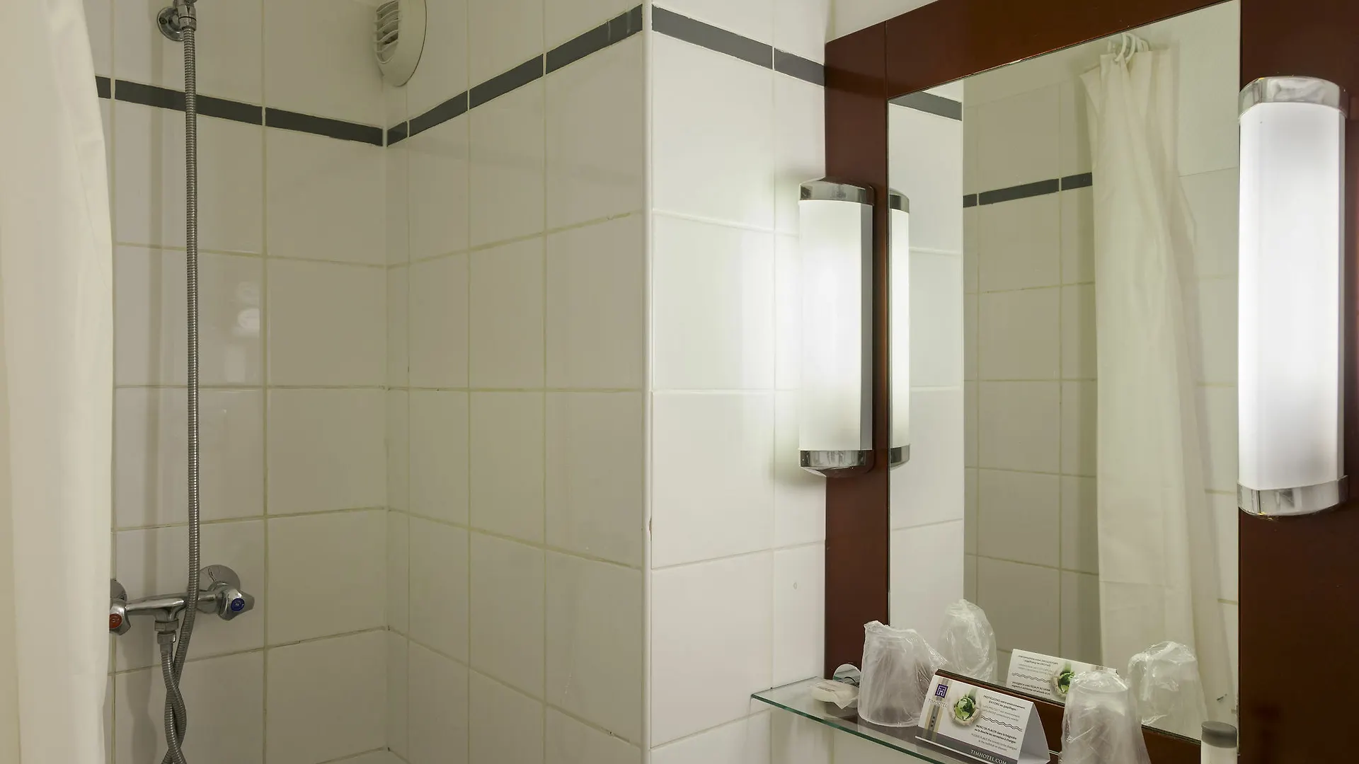 Hotel Timhotel Le Louvre Paryż