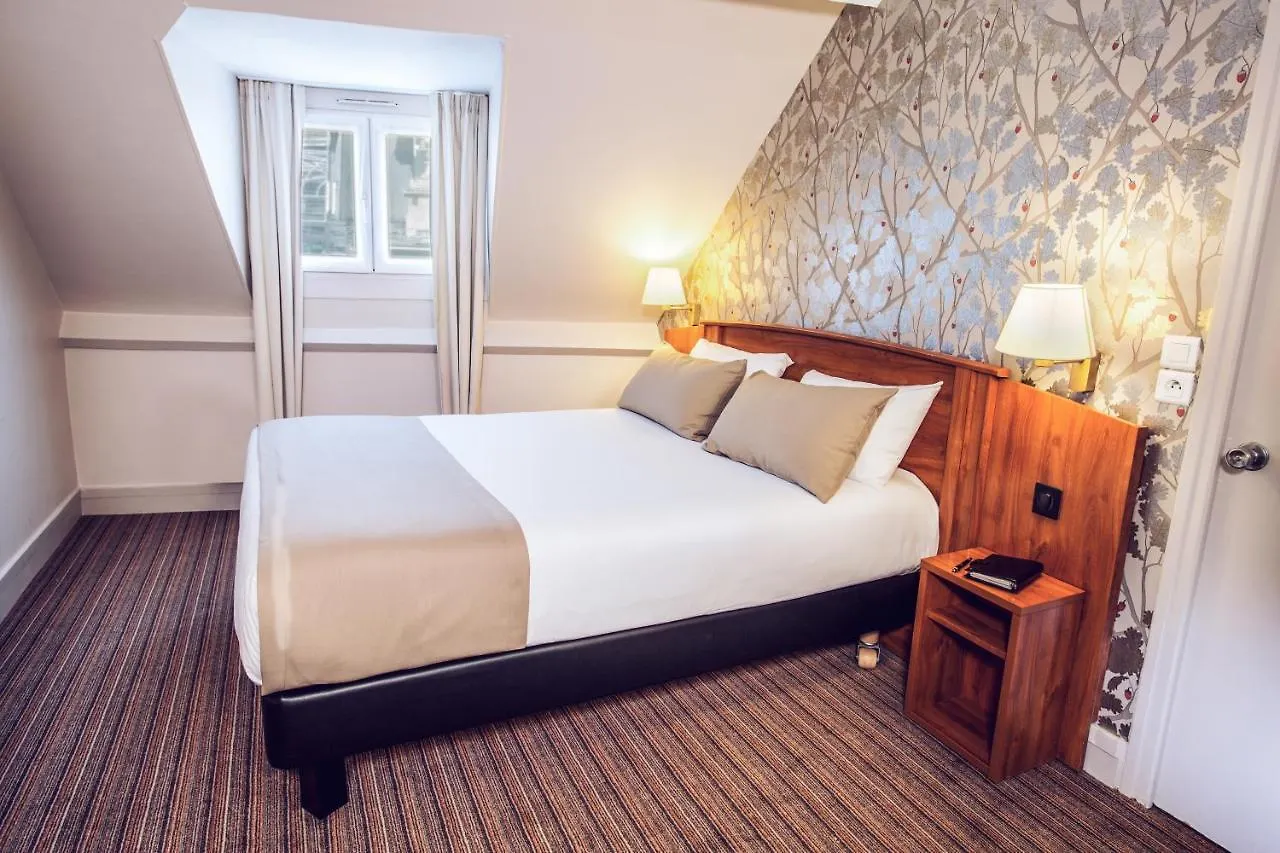 Timhotel Le Louvre Paryż Francja